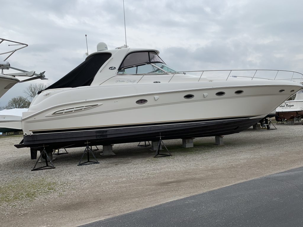 46' Sea Ray sitting in the boat yard after Glidecoat marine protective ceramic coating application