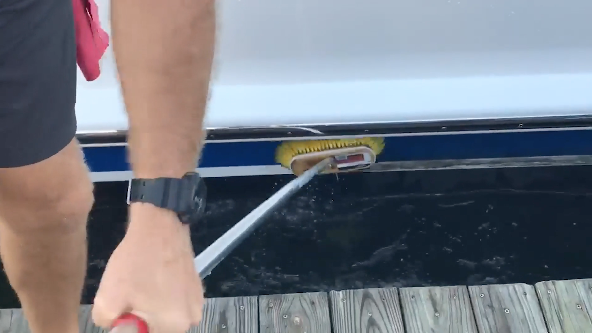 Cleaning Waterline on Boat after RPL Coating Glidecoat Glidecoat