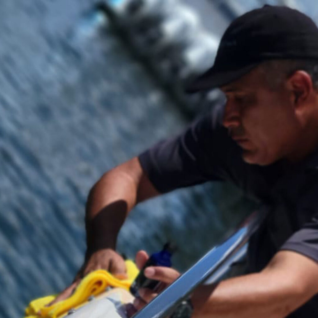 Best Marine Ceramic Coating: Buyer's Guide
